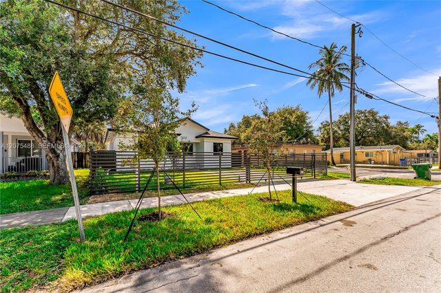 512 NW 23rd Avenue, Fort Lauderdale, FL 33311