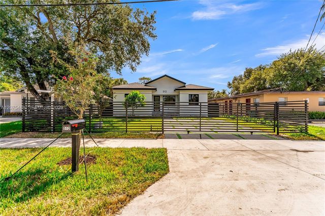 512 NW 23rd Avenue, Fort Lauderdale, FL 33311