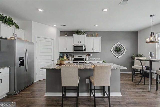 118 Gaston Court, Hoschton, GA 30548