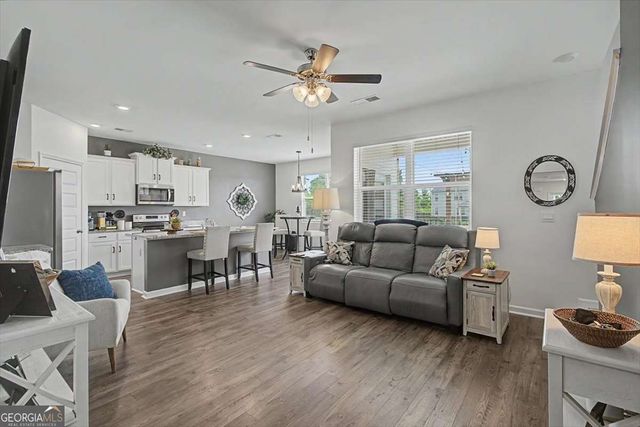 118 Gaston Court, Hoschton, GA 30548