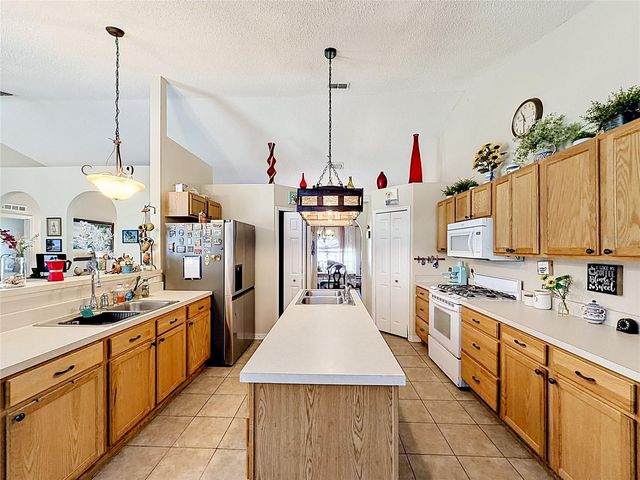 7400 LAKE MARNI COURT, Mount Dora, FL 32757