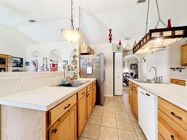 7400 LAKE MARNI COURT, Mount Dora, FL 32757