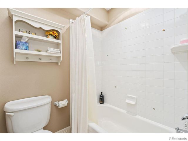 6038 Huntington Hills Drive, Fort Collins, CO 80525