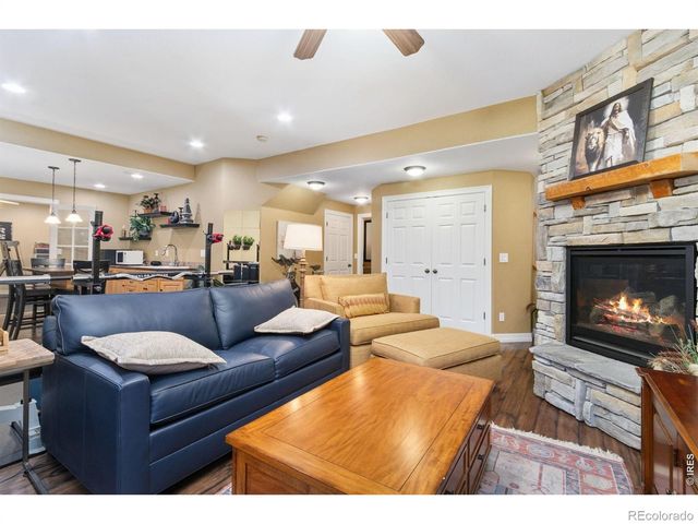 6038 Huntington Hills Drive, Fort Collins, CO 80525