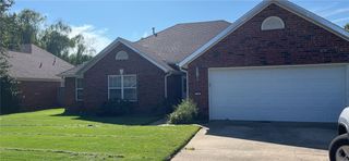 704 Glasgow Lane, Bentonville, AR 72712