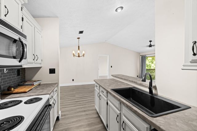 29 Rio Grande Circle, 10, Florence, KY 41042
