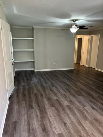 410 Shirlington Road, Conroe, TX 77316