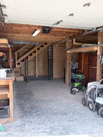 1231 Camp Bon Temps Road, Breaux Bridge, LA 70517