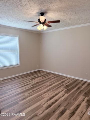 1231 Camp Bon Temps Road, Breaux Bridge, LA 70517