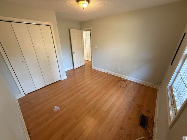 6015 Oakhaven Drive, Paducah, KY 42003