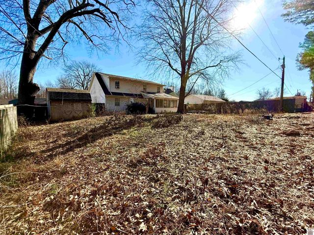 6015 Oakhaven Drive, Paducah, KY 42003
