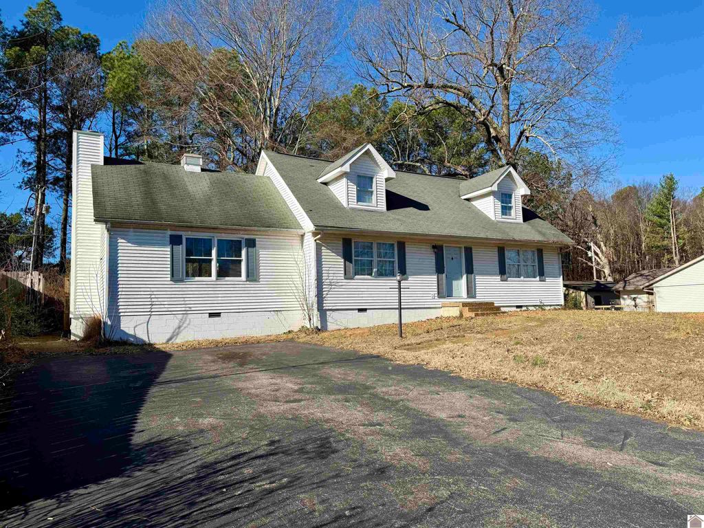 6015 Oakhaven Drive, Paducah, KY 42003