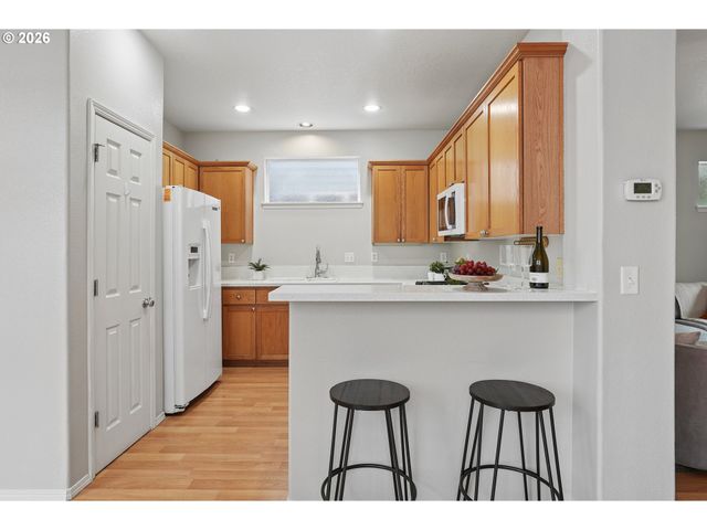 1164 Se TAMANGO St, Hillsboro, OR 97123