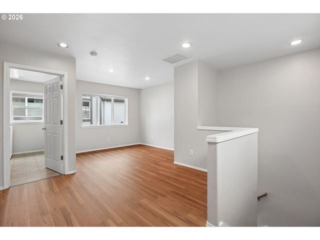 1164 Se TAMANGO St, Hillsboro, OR 97123