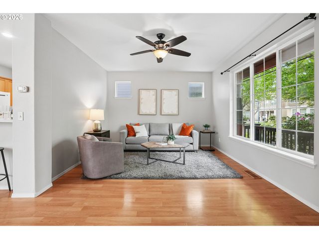 1164 Se TAMANGO St, Hillsboro, OR 97123