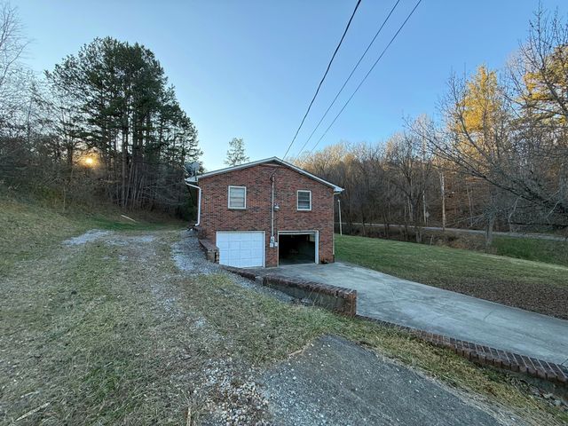 5302 Gray RD, Knoxville, TN 37938