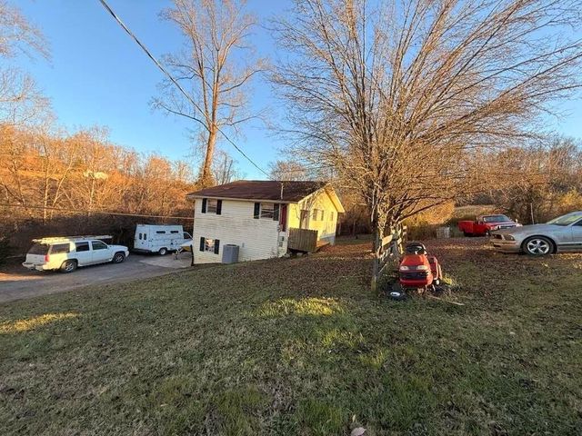 5302 Gray RD, Knoxville, TN 37938