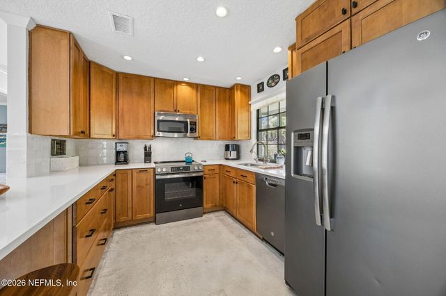 599 ALHAMBRA Lane N, Ponte Vedra Beach, FL 32082