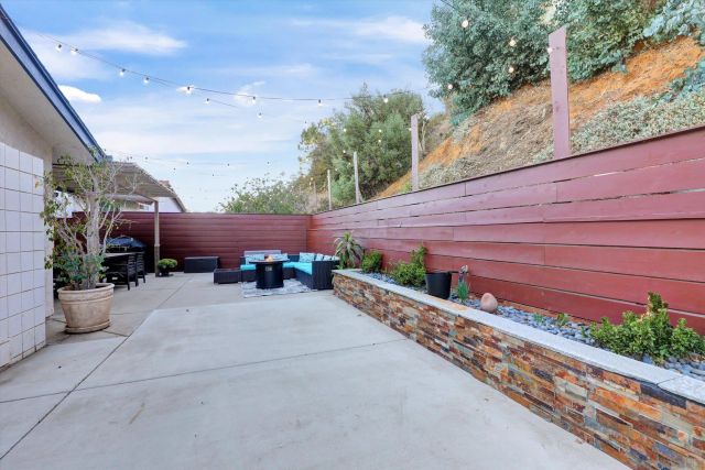 2002 Mendocino Blvd, San Diego, CA 92107