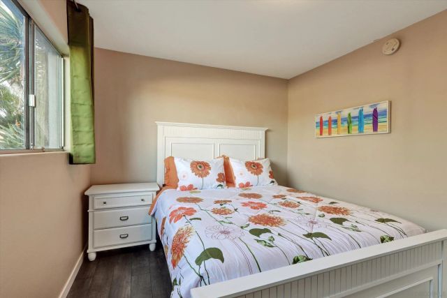 2002 Mendocino Blvd, San Diego, CA 92107