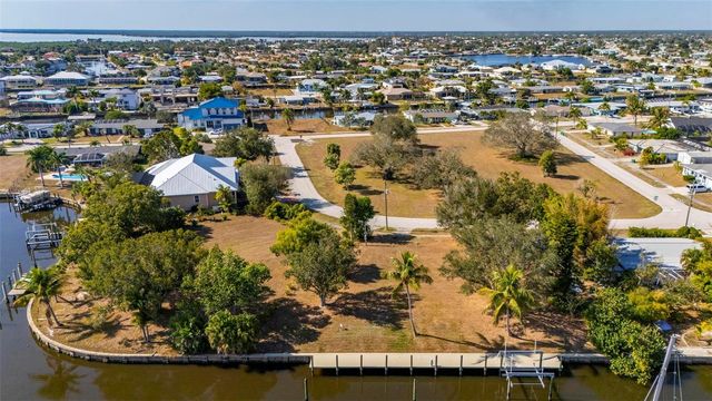 165 SMALL STREET SE, Port Charlotte, FL 33952