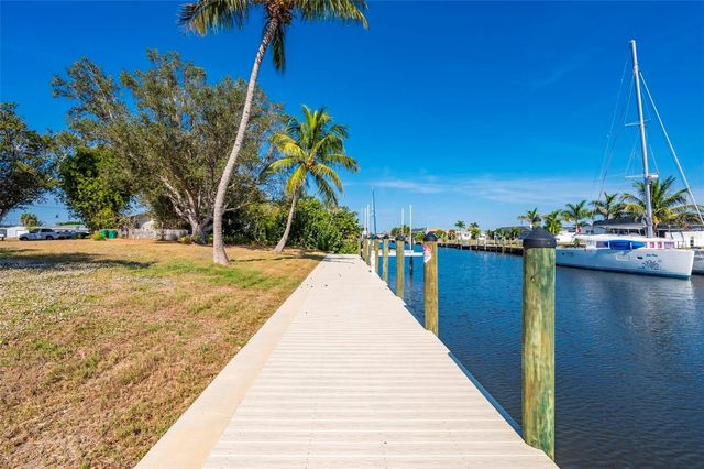 165 SMALL STREET SE, Port Charlotte, FL 33952