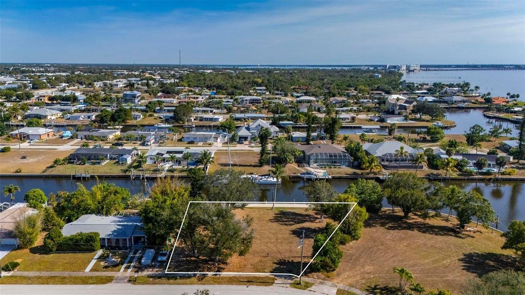 165 SMALL STREET SE, Port Charlotte, FL 33952