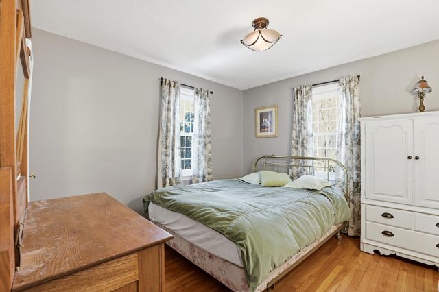 2 Steppingstone Road, Bedford, NH 03110