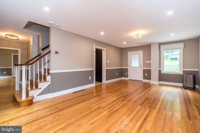 80 MENDENHALL DR, Glen Mills, PA 19342