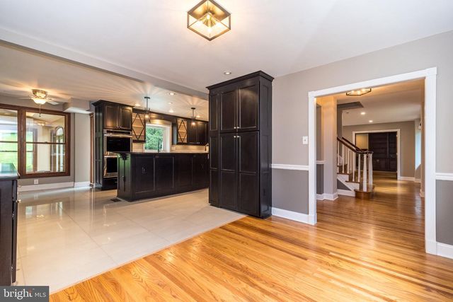 80 MENDENHALL DR, Glen Mills, PA 19342