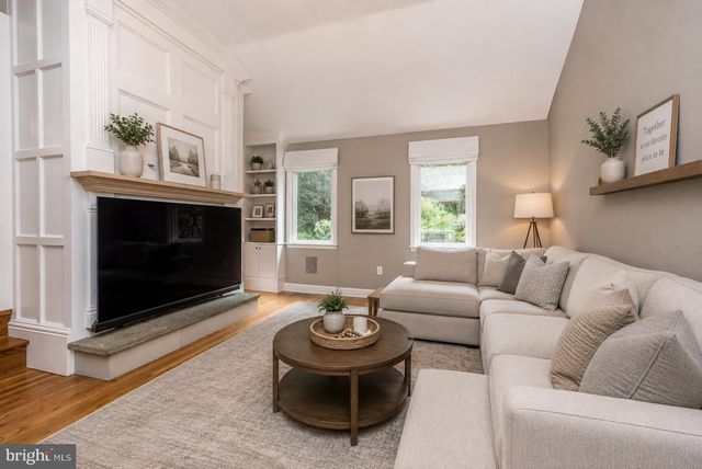 80 MENDENHALL DR, Glen Mills, PA 19342