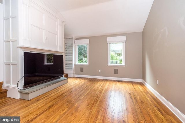 80 MENDENHALL DR, Glen Mills, PA 19342
