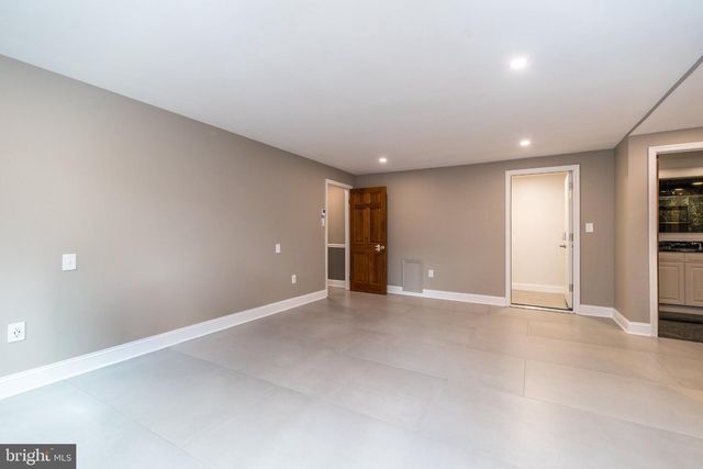80 MENDENHALL DR, Glen Mills, PA 19342