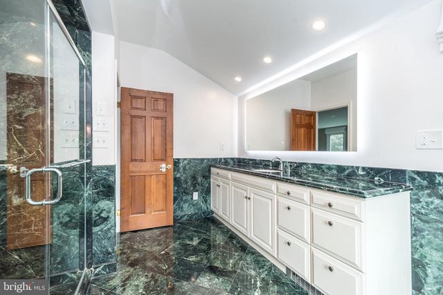 80 MENDENHALL DR, Glen Mills, PA 19342