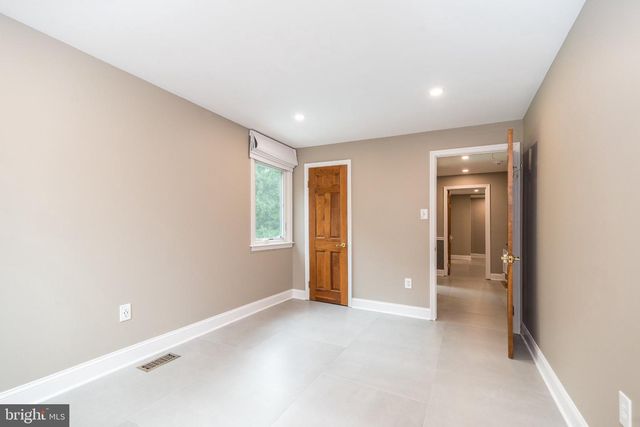 80 MENDENHALL DR, Glen Mills, PA 19342