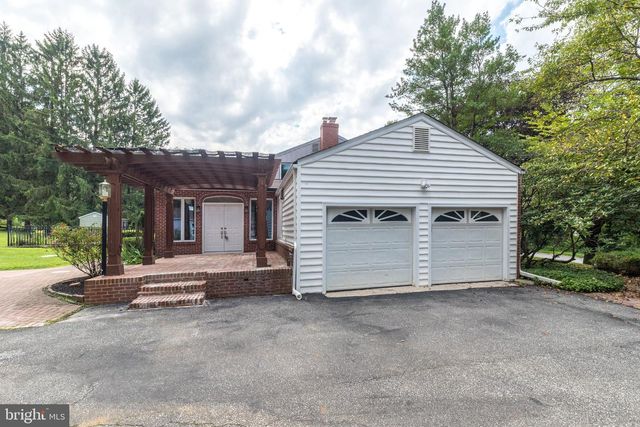 80 MENDENHALL DR, Glen Mills, PA 19342