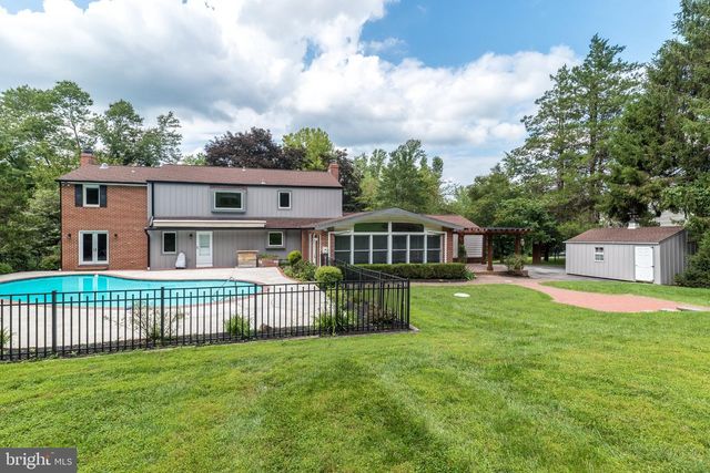 80 MENDENHALL DR, Glen Mills, PA 19342