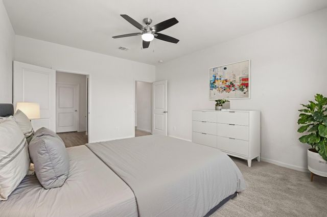 4927 Highland Crest Drive, Richmond, TX 77469