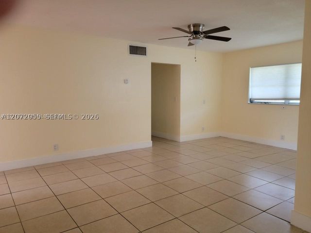4730 NW 10th Ct 302, Plantation, FL 33313