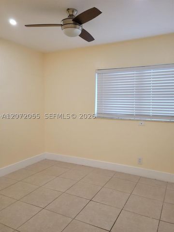 4730 NW 10th Ct 302, Plantation, FL 33313