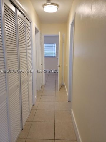 4730 NW 10th Ct 302, Plantation, FL 33313