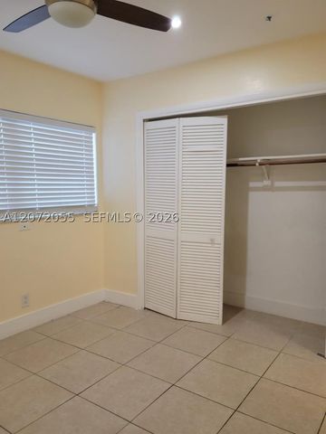 4730 NW 10th Ct 302, Plantation, FL 33313
