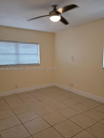4730 NW 10th Ct 302, Plantation, FL 33313