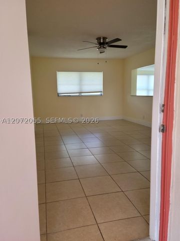 4730 NW 10th Ct 302, Plantation, FL 33313
