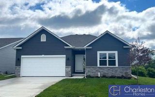 11704 S 54th Street, Bellevue, NE 68133