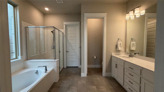 912 Fallbrook Avenue, Denton, TX 76210