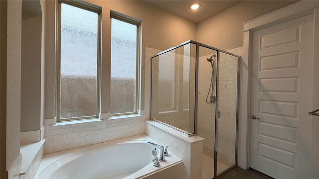 912 Fallbrook Avenue, Denton, TX 76210