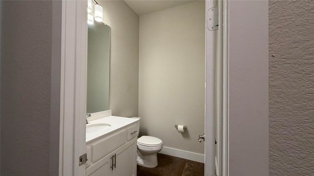 912 Fallbrook Avenue, Denton, TX 76210