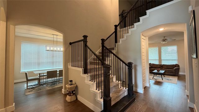 912 Fallbrook Avenue, Denton, TX 76210