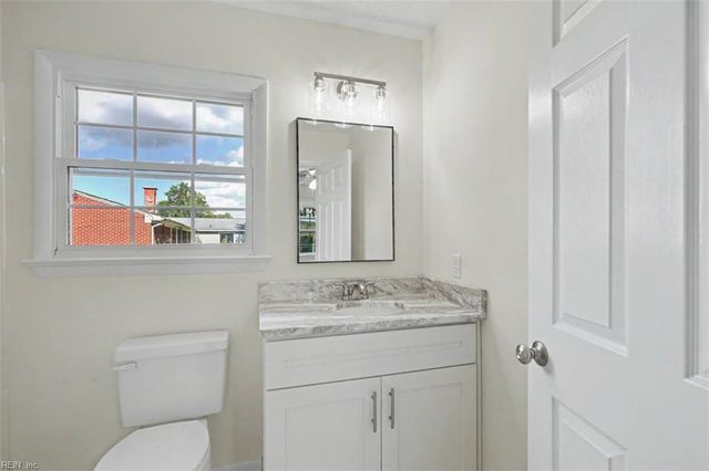 798 Old Oyster Point RD, Newport News, VA 23602